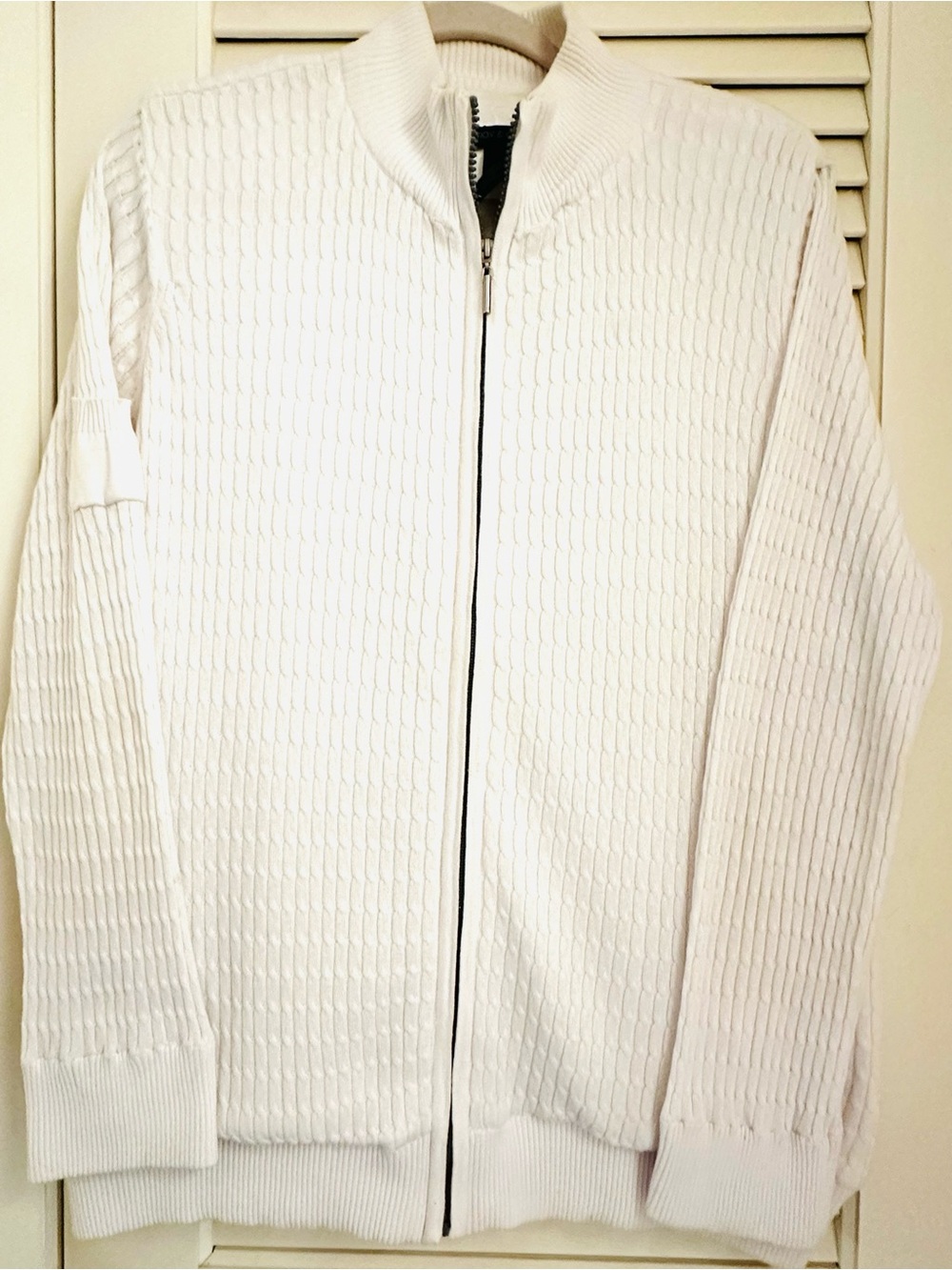 Sporty Textured Cable Pattern  Knit 100% Cotton Sweater. Size XL